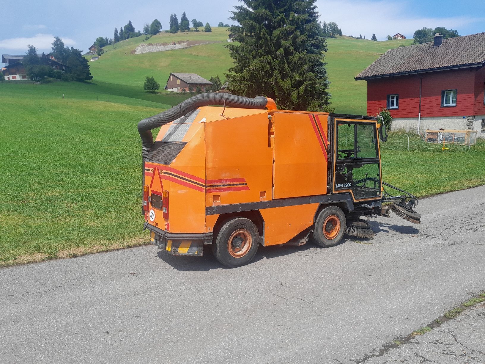 Aebi Alle Maschinen: Hochdorf MFH 2200 – Gebraucht aus Oberiberg von Aebi94 1