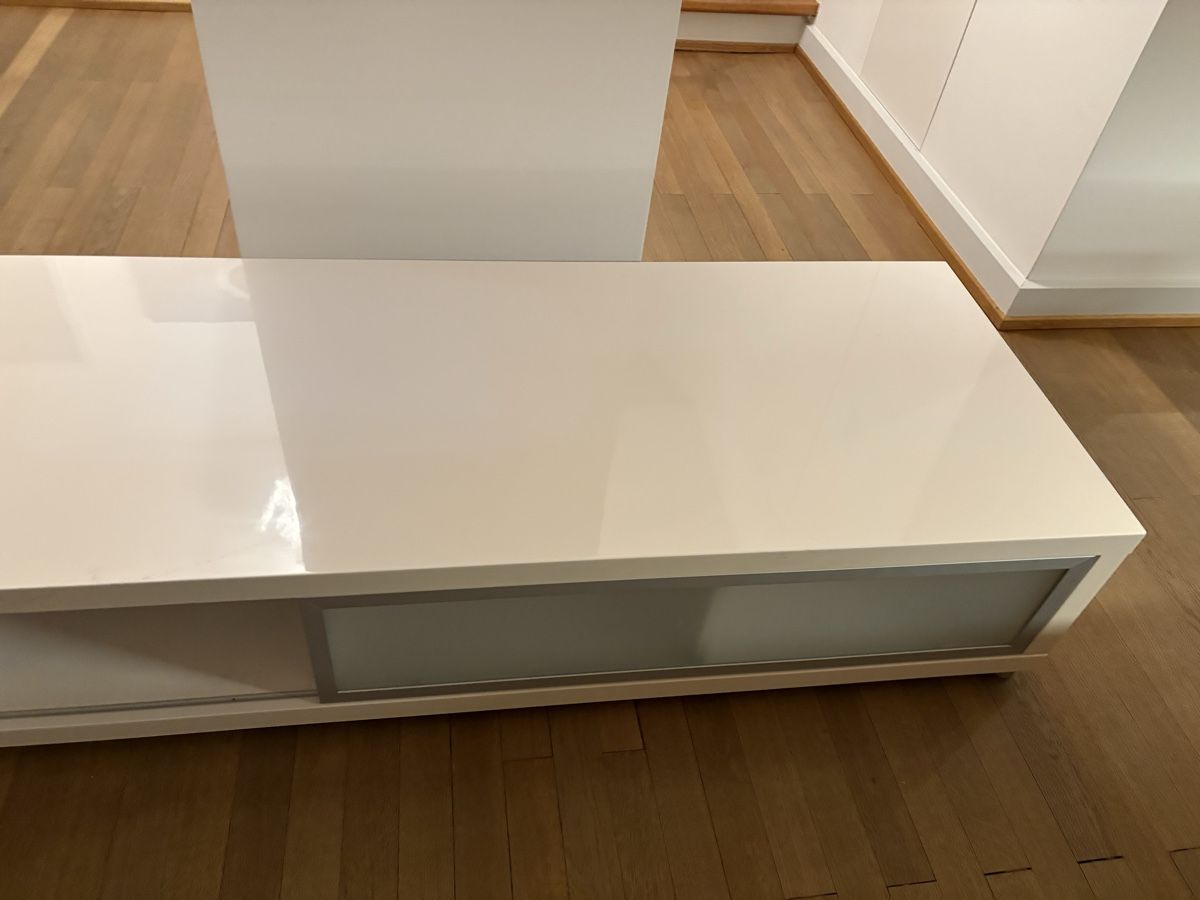 Interio Mobili TV: TV Lowboard – Usato da Basel venduto da Rohana12 4