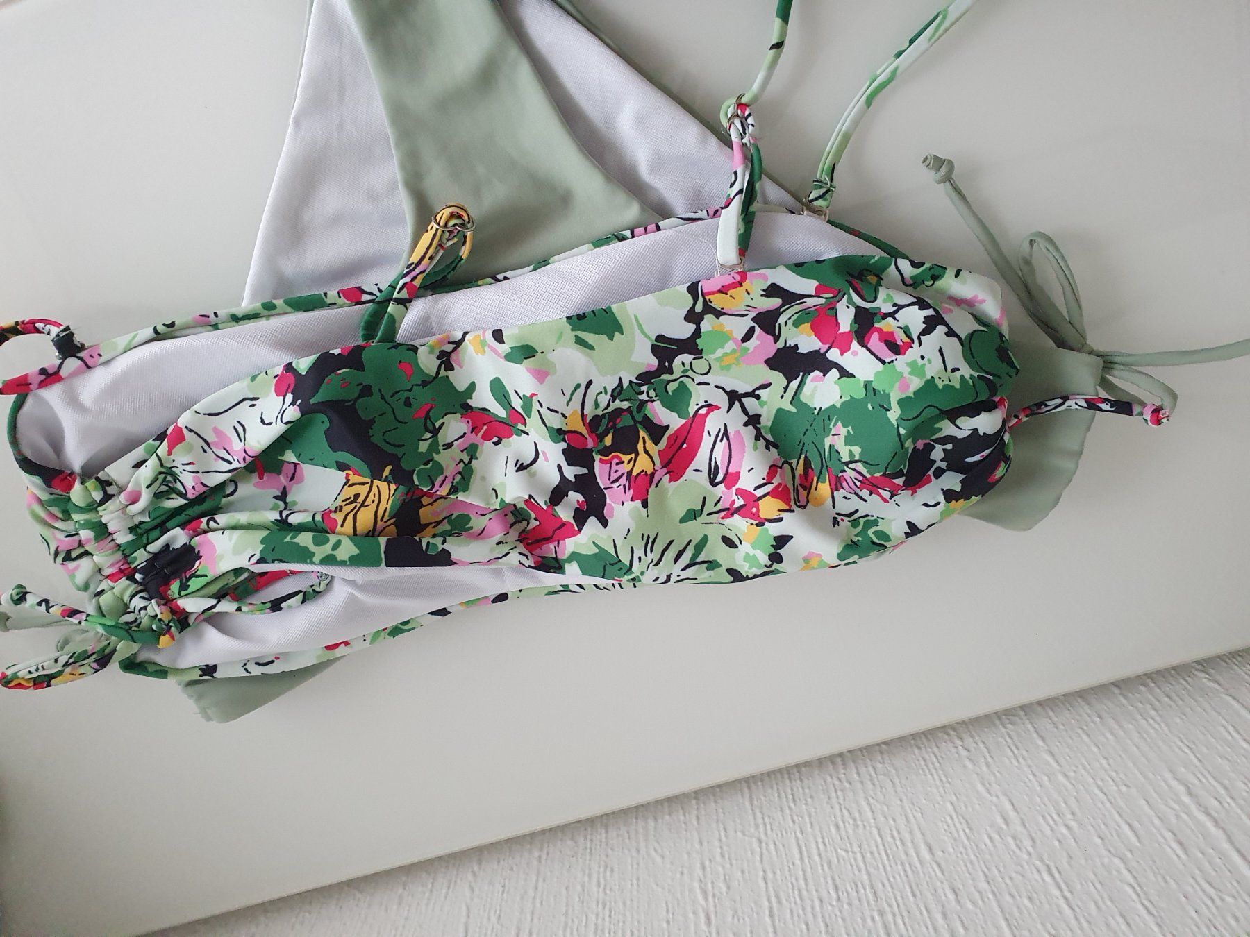 Shein Costumi da bagno & Bikini: Magnifique bikini d'été vert et fleuri - Taille XL – Usato da Lausanne venduto da Af2016 3