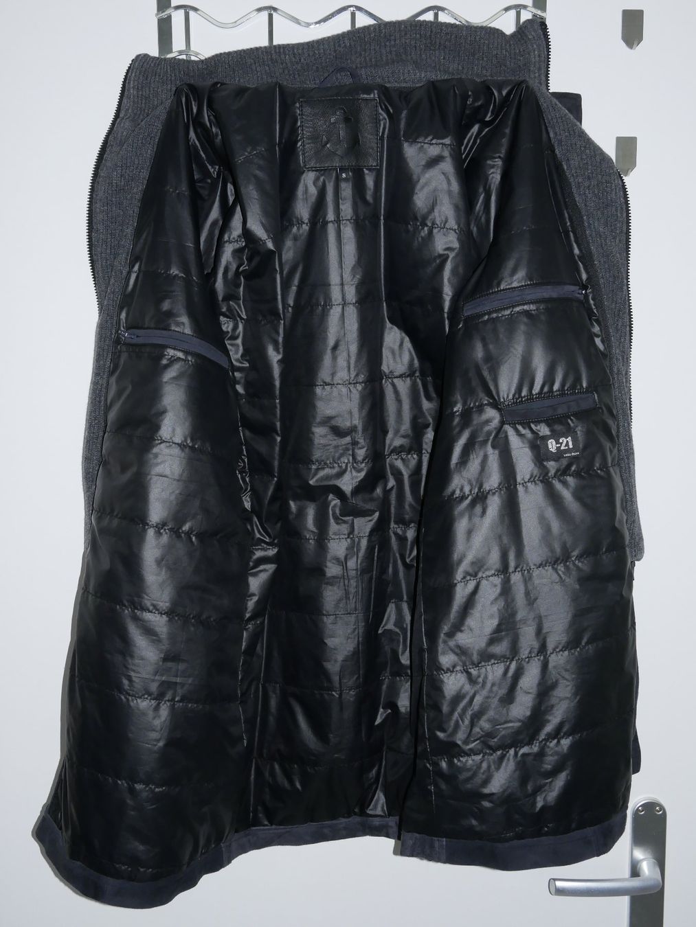 Jacken: Wildlederjacke, Grösse S, Schwarz – Gebraucht aus Niederwangen BE von Benny.7 3