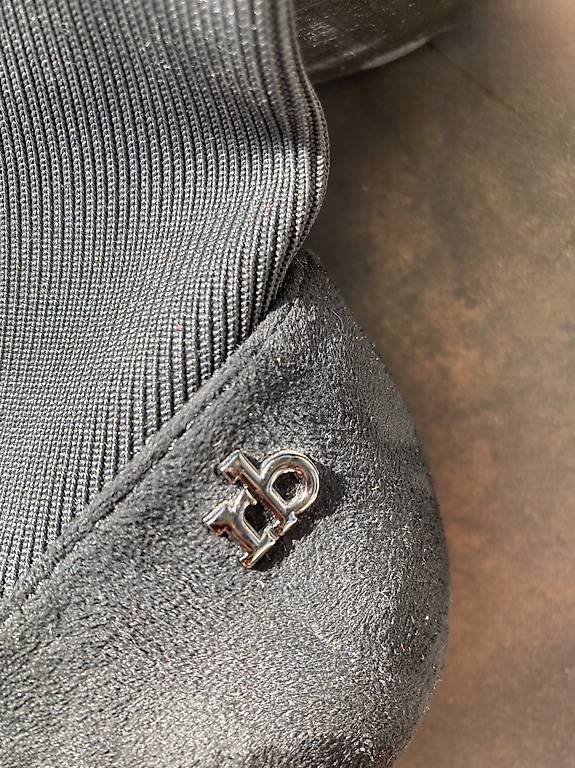 Chaussures femmes: Stivaletti 36 , Rocco Barocco – D'occasion à Lugano par bef_6qcn 2