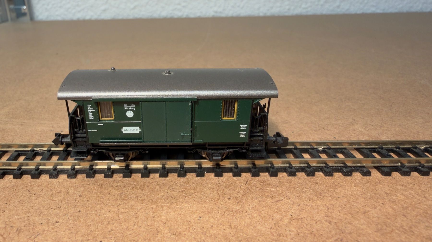 Fleischmann Modellini di ferrovie: Fleischmann Güterwagen Ansbach Spur N – Usato da Schlieren venduto da rat_lq6b 2