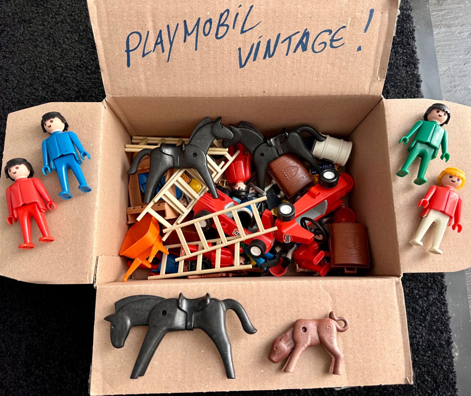 Lot De Figurines PlayMobil Vintage - Occasion - Pour Collection Ou Jouer