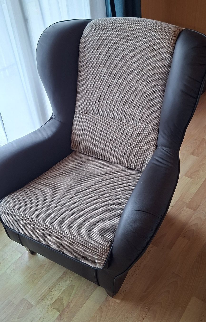 Sessel: Sessel mit Hocker braun – Gebraucht aus Sattel von SchulerTS 2