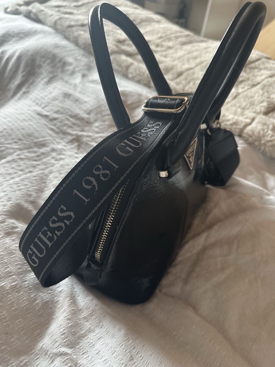 Guess Borse da donna: Elegante schwarze GUESS Handtasche – Nuovo (secondo la descrizione) da Wichtrach venduto da sarai01 5