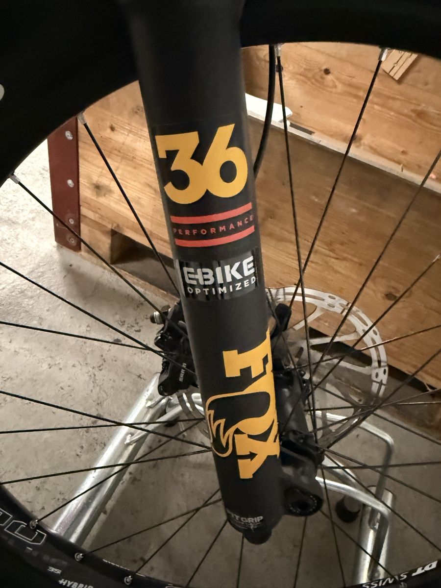 Mondraker Vélos: E-MTB Mondraker E Crafty XR+ – Neuf (Voir description) à Altstätten SG par Noahhaef 4