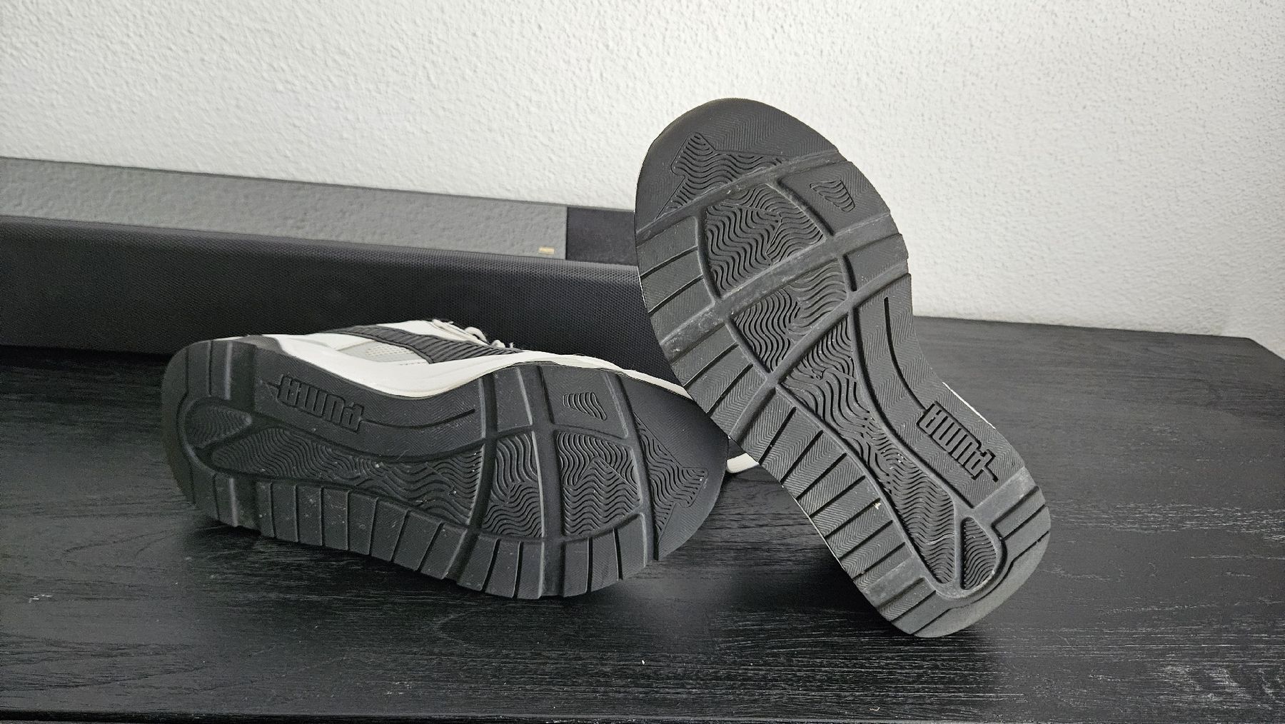 Puma Damenschuhe: Puma sneakers low – Gebraucht aus Bülach von Recherchieren 4