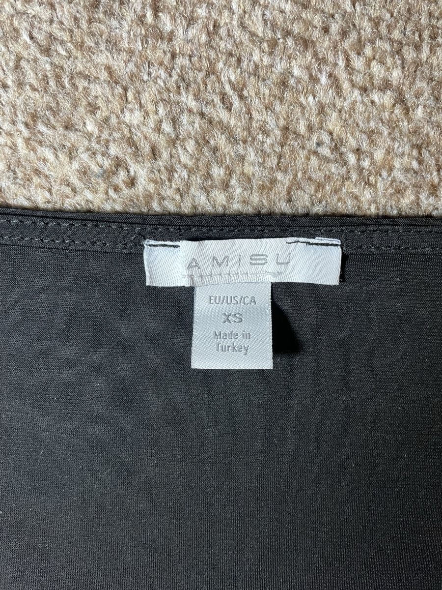 Tops: Top noir Amisu - Taille XS – D'occasion à St-Légier-Chiésaz par Athenae 1