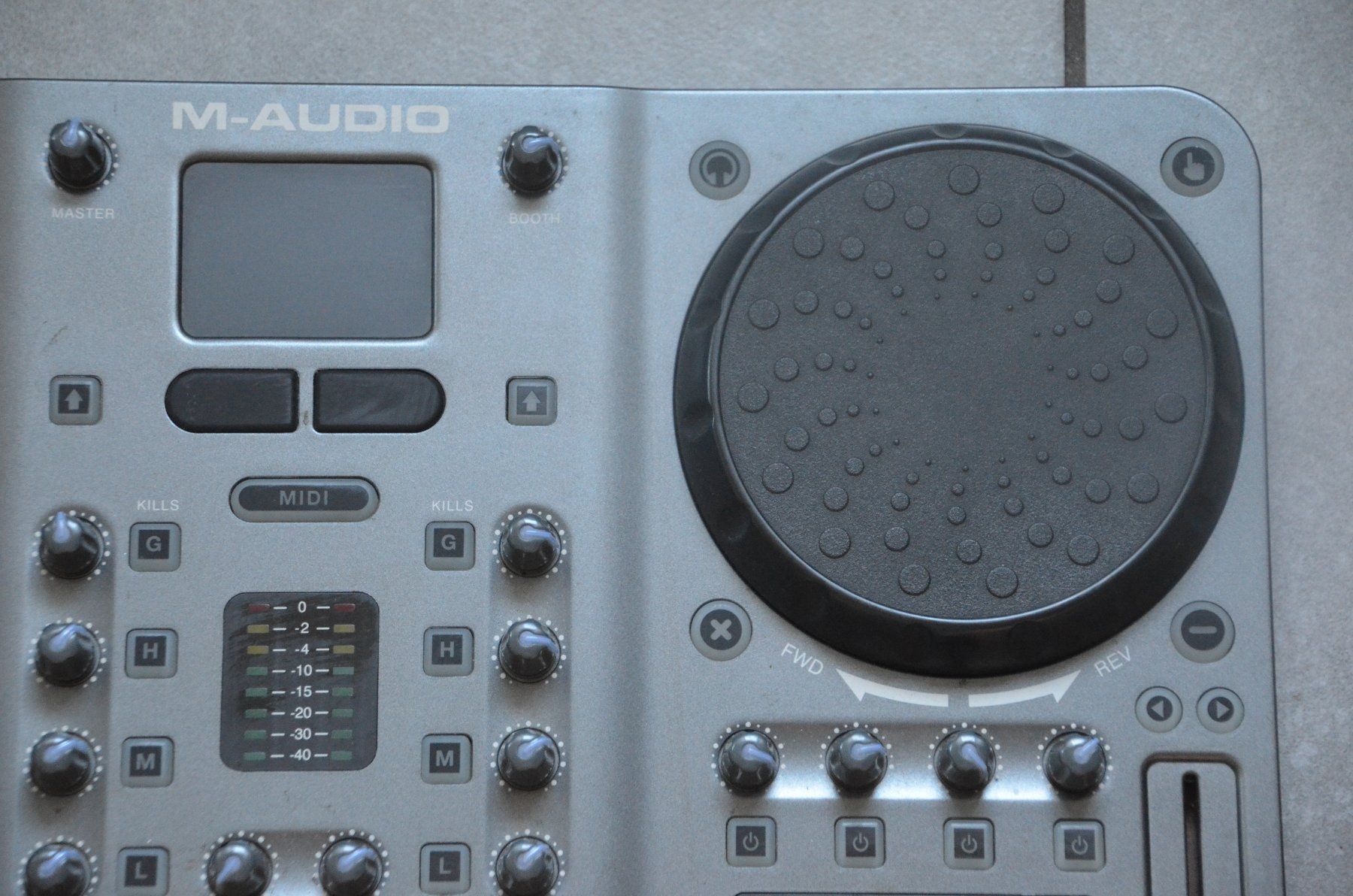 M-Audio Console di mixaggio: M-Audio Torq Xponent Mixer / Table de mixage – Usato da Collonges venduto da arashee 3