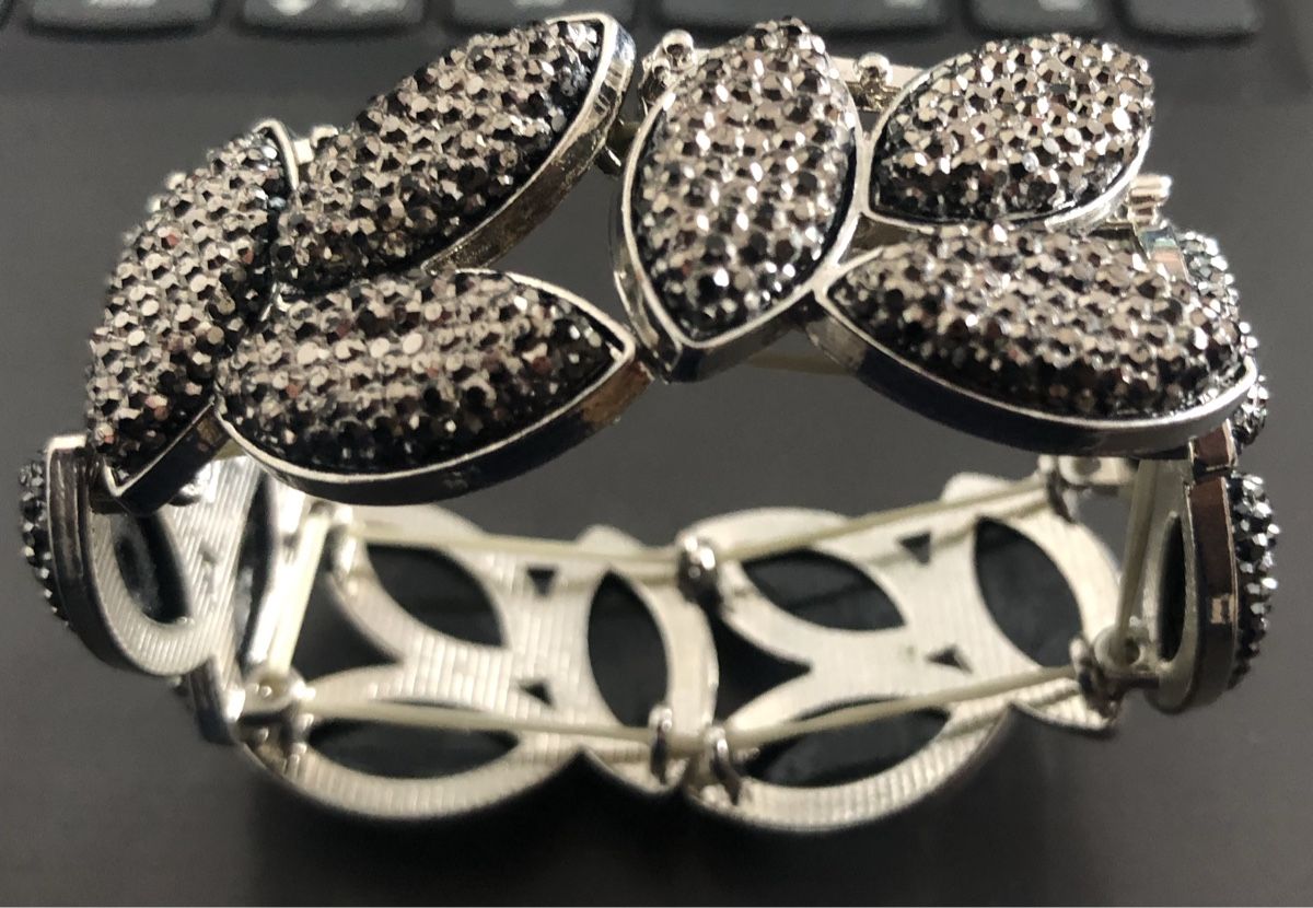 Armbänder & -reifen: Modeschmuck – Neu (gemäss Beschreibung) aus Luzern von Pool33 1
