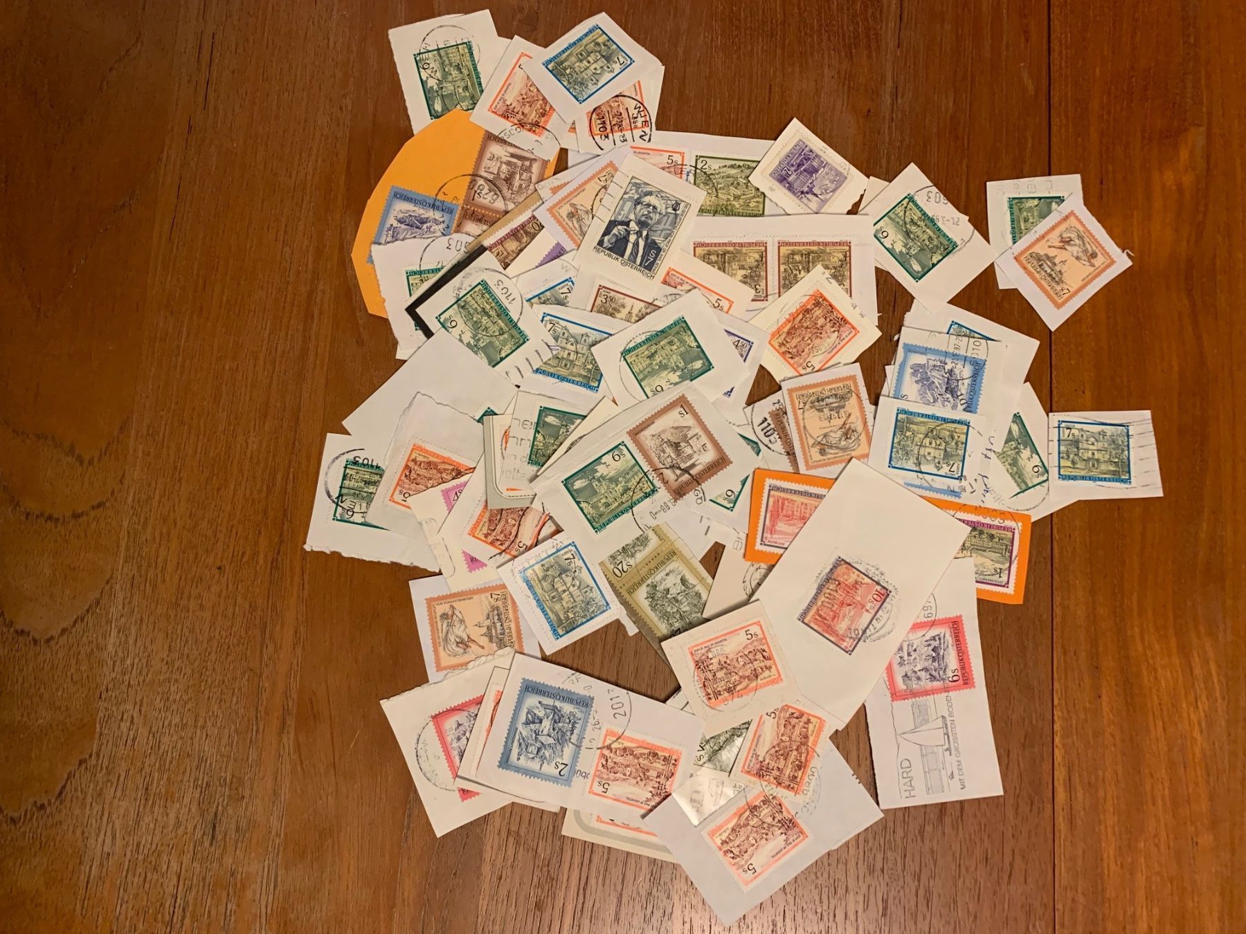 Tutti i francobolli: Briefmarken Österreich gestempelt – Usato da Zürich venduto da kicconet
