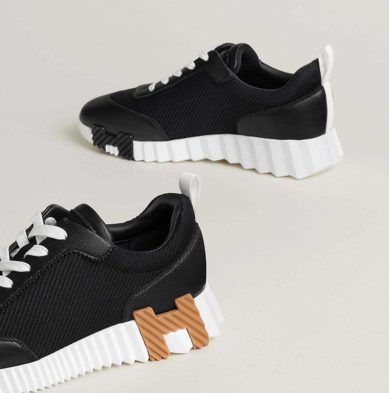 Hermès Damenschuhe: Hermès Sneakers Bouncing Neu - Schwarz - 38.5 – Neu und originalverpackt aus Zürich von eldelsteine_handler 2
