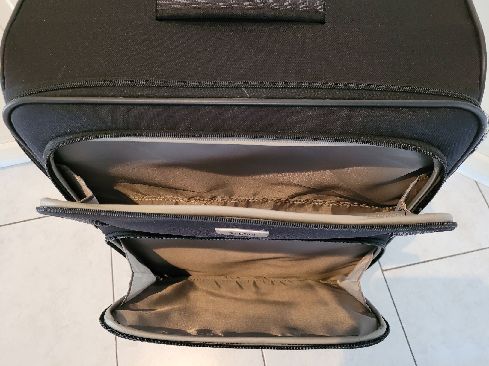 Valigie: TITAN Rollkoffer Trolley Koffer Schwarz  – Usato da Kappelen venduto da Betonchic 5
