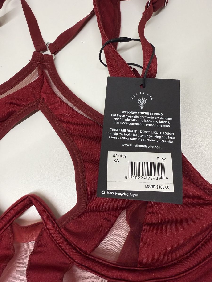 Altra biancheria intima: Red bodysuit lingerie – Nuovo e nell'imballaggio originale da Lausanne venduto da Chriv 2