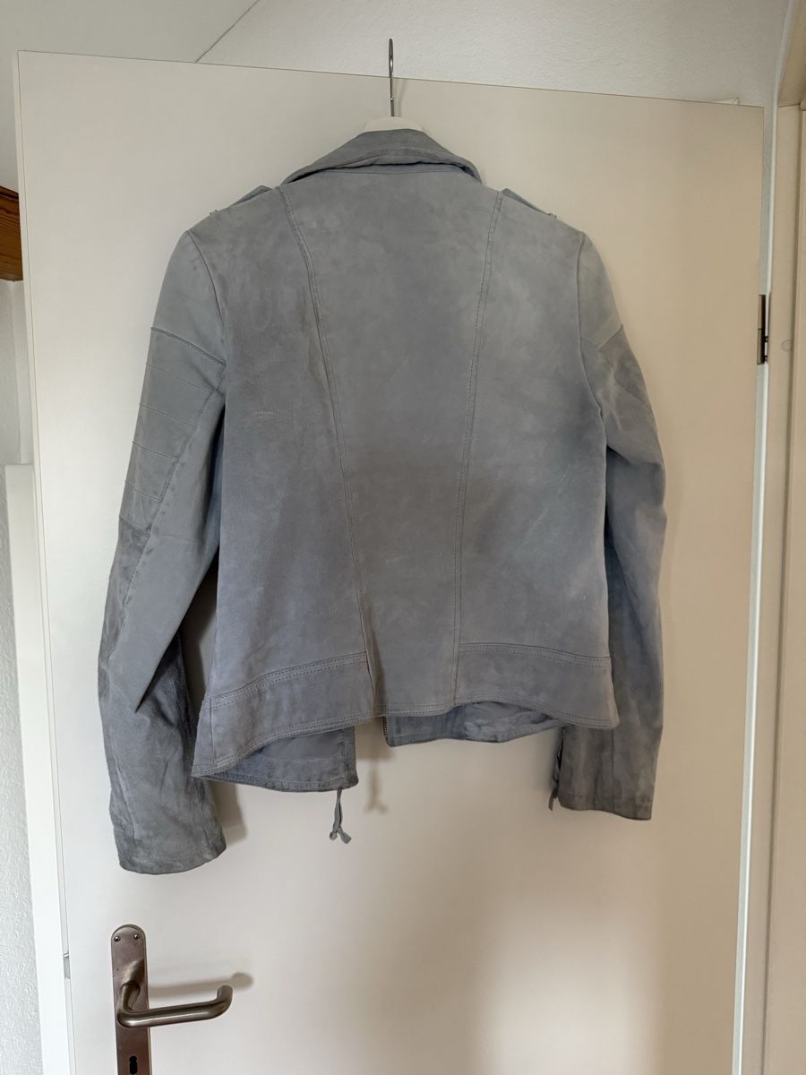 Vila Vestes: Hellblaue Wildlederjacke – D'occasion à Frauenfeld par lorinajennifer 1