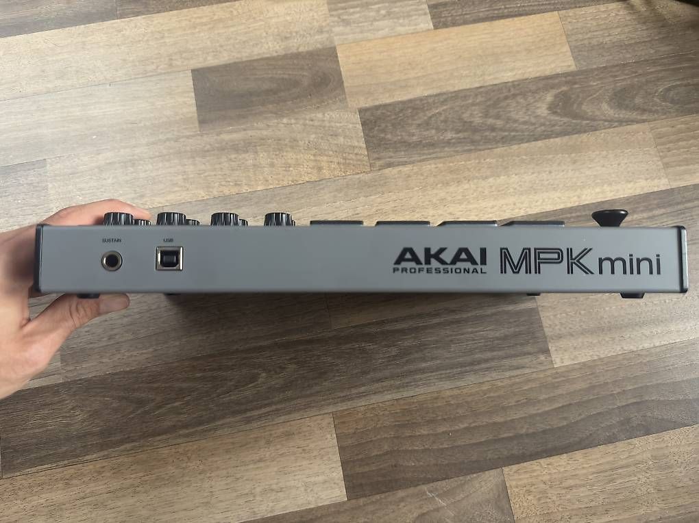 Strumenti musicali: Akai MPK Mini MK3 – Usato da Niederscherli venduto da Noe7705 1
