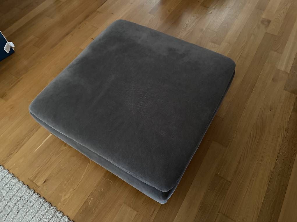 Sofas: Sofa mit Hocker von Ikea – Gebraucht aus Pratteln von dze_nq9j 2