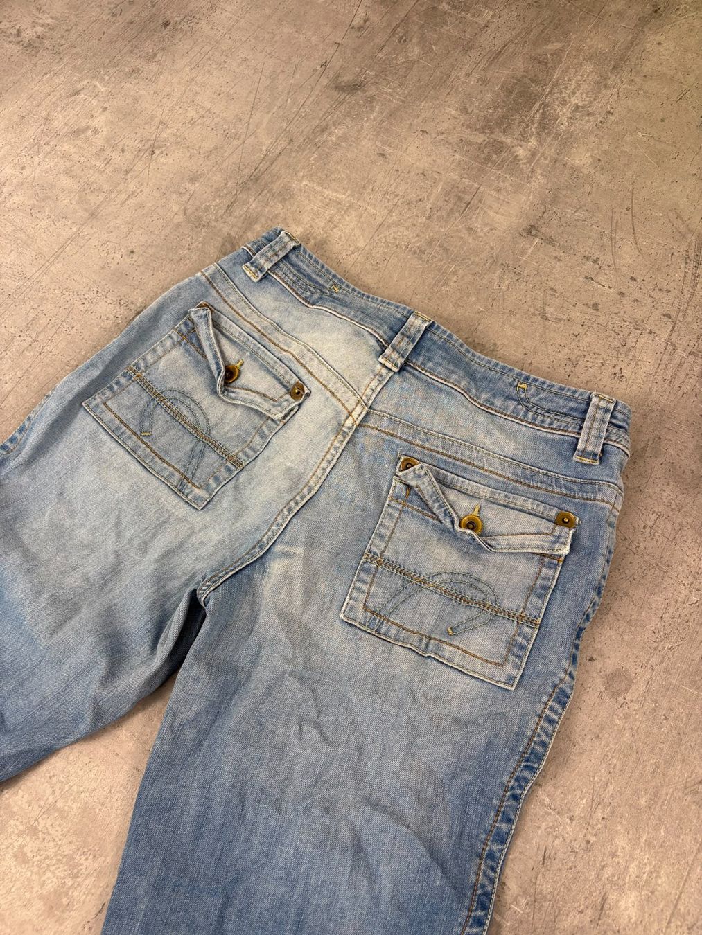 Jeans: Vintage Y2K Bootcut Flared Jeans (M) – Neu (gemäss Beschreibung) aus Werdenberg von hase.vintage 3