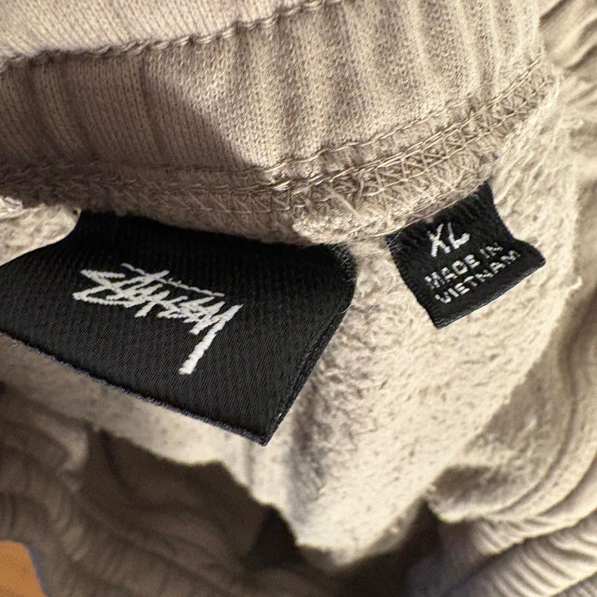 Pantaloni: Stüssy Sweatpants – Nuovo (secondo la descrizione) da Bern venduto da gia_jqj7 1