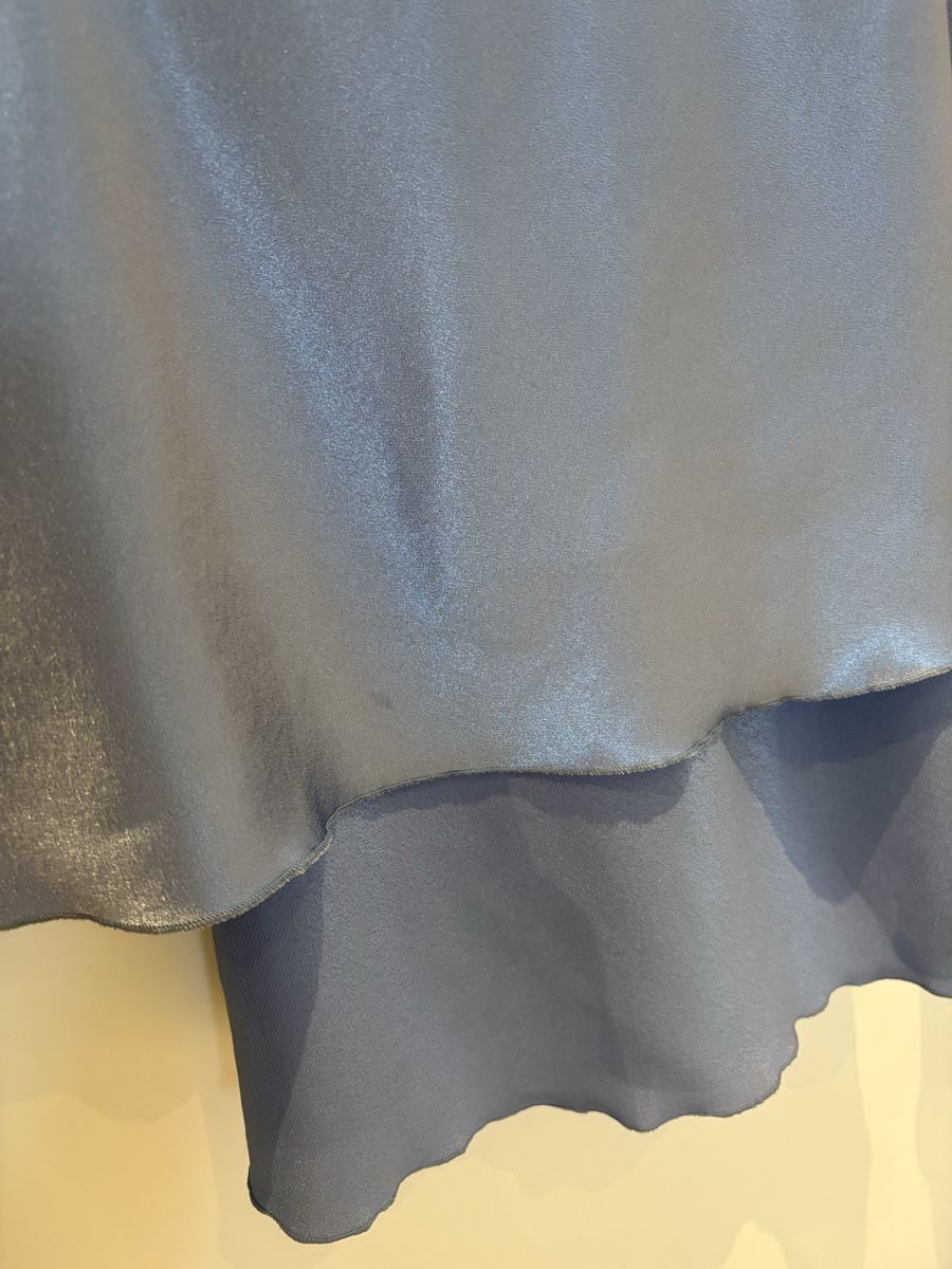 Kleider: Samtig, schimmerndes hellblaues Kleid, 36/38 – Gebraucht aus Kloten von Eilahtan77 4