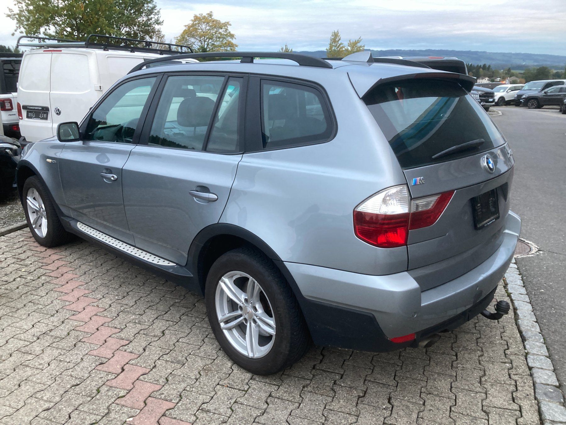 BMW Automobili: BMW X3 2.0d für Export oder Bastler mit Anhängerkupplung – Usato da Cham venduto da WB2223 2