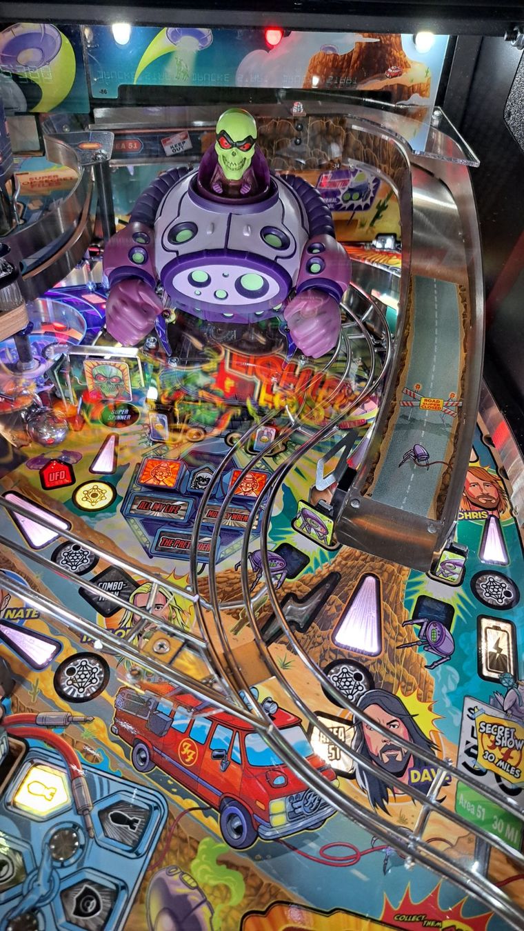Stern Pinball Flipperkästen: Flipperkasten Foo Fighters Premium – Gebraucht aus Wil von meinflipper 4