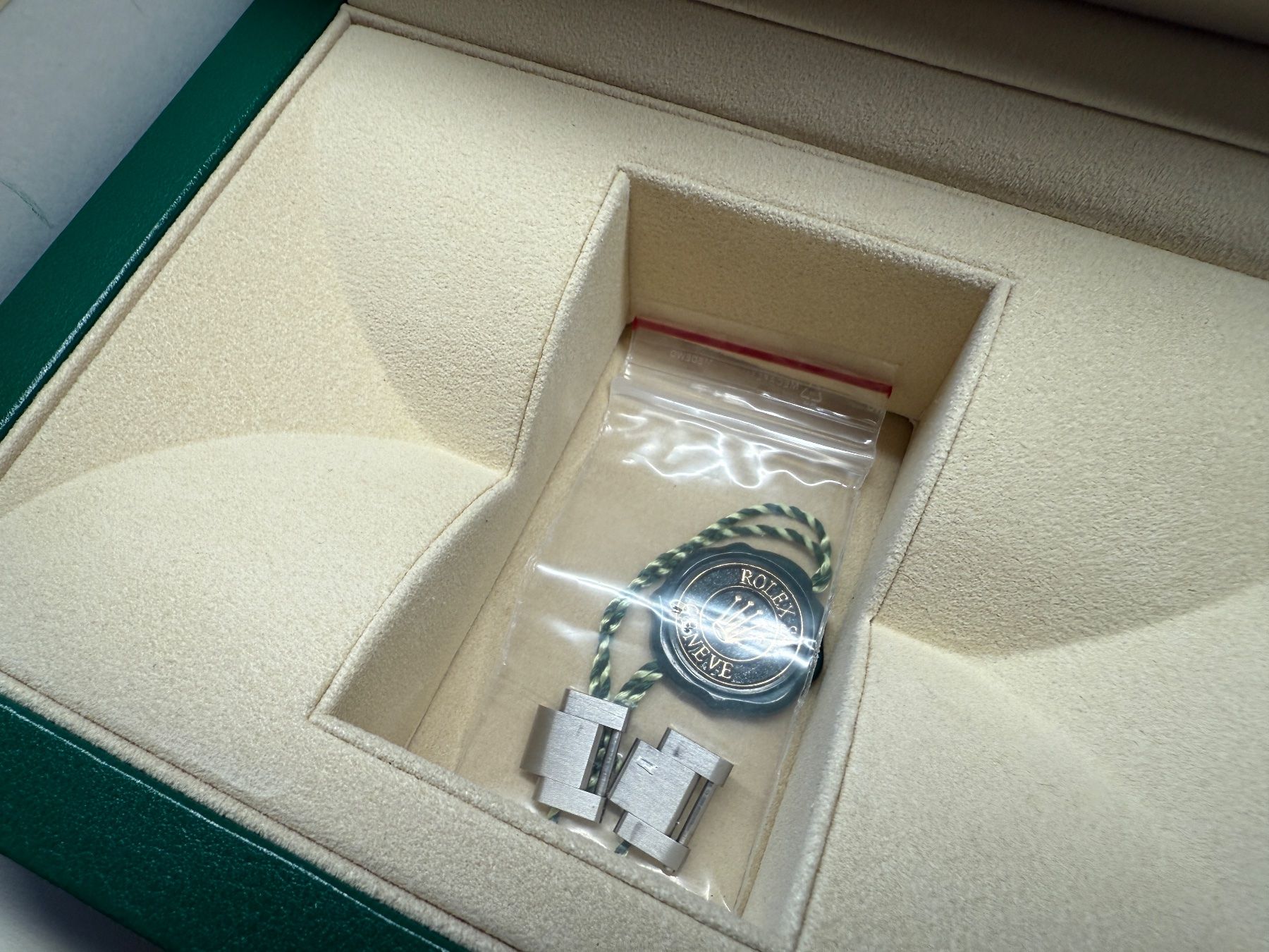 Rolex Orologi: Rolex Explorer II Ref. 216570 Fullset CH – Usato da Felben-Wellhausen venduto da TTip 4