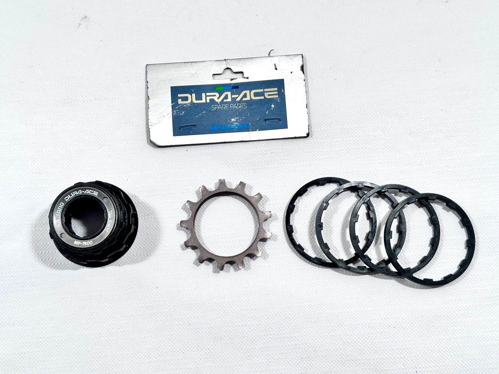 Pignon Piste Shimano Dura-Ace SS-7600 1/2'' x 1/8