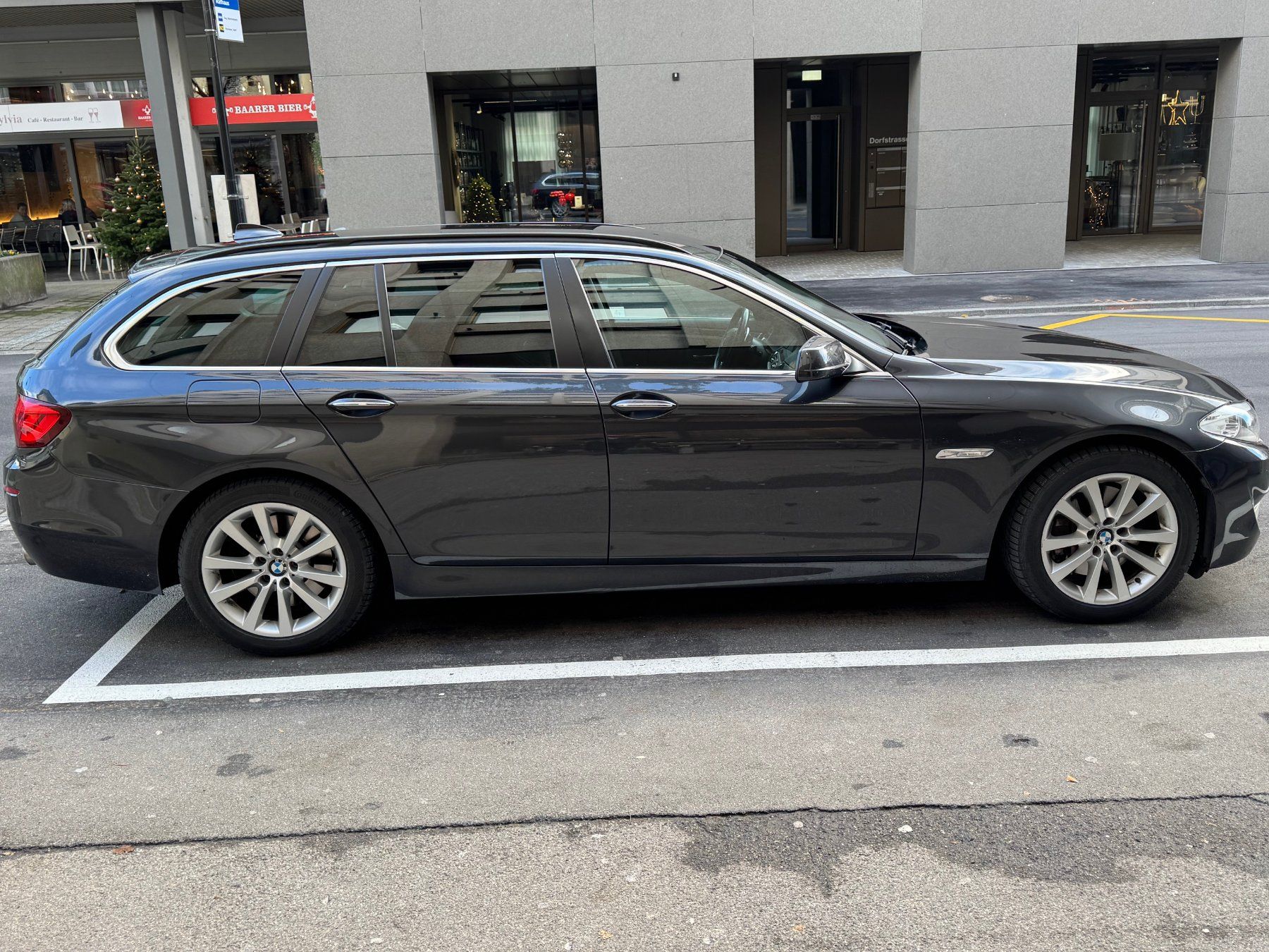 BMW Automobili: BMW 535 Xd Touring ab CHF 5000.00 – Usato da Baar venduto da Lackey7 1