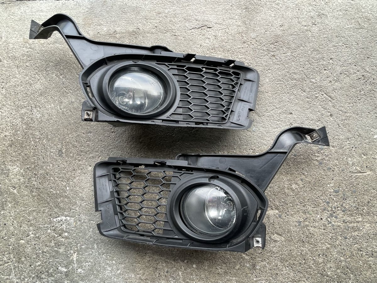 BMW Tutti pezzi di ricambio auto: 2x Phare antibrouillard avant | BMW séries 3 E90 E91 E92 E93 – Usato da Denges venduto da Ricautomotive 4