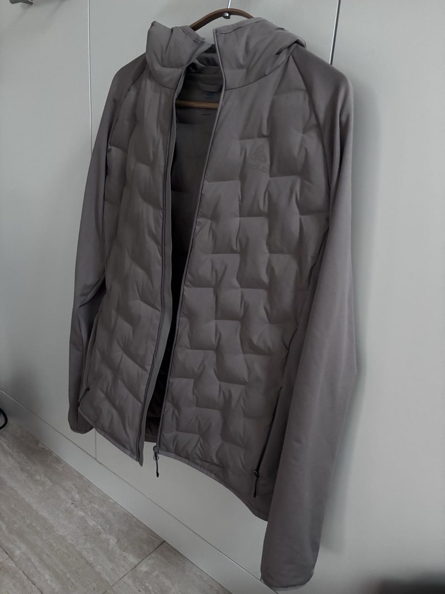 Odlo Vestes: Odlo Jacke zeroweight, M, grau – Neuf (Voir description) à Büsingen par Soko777
