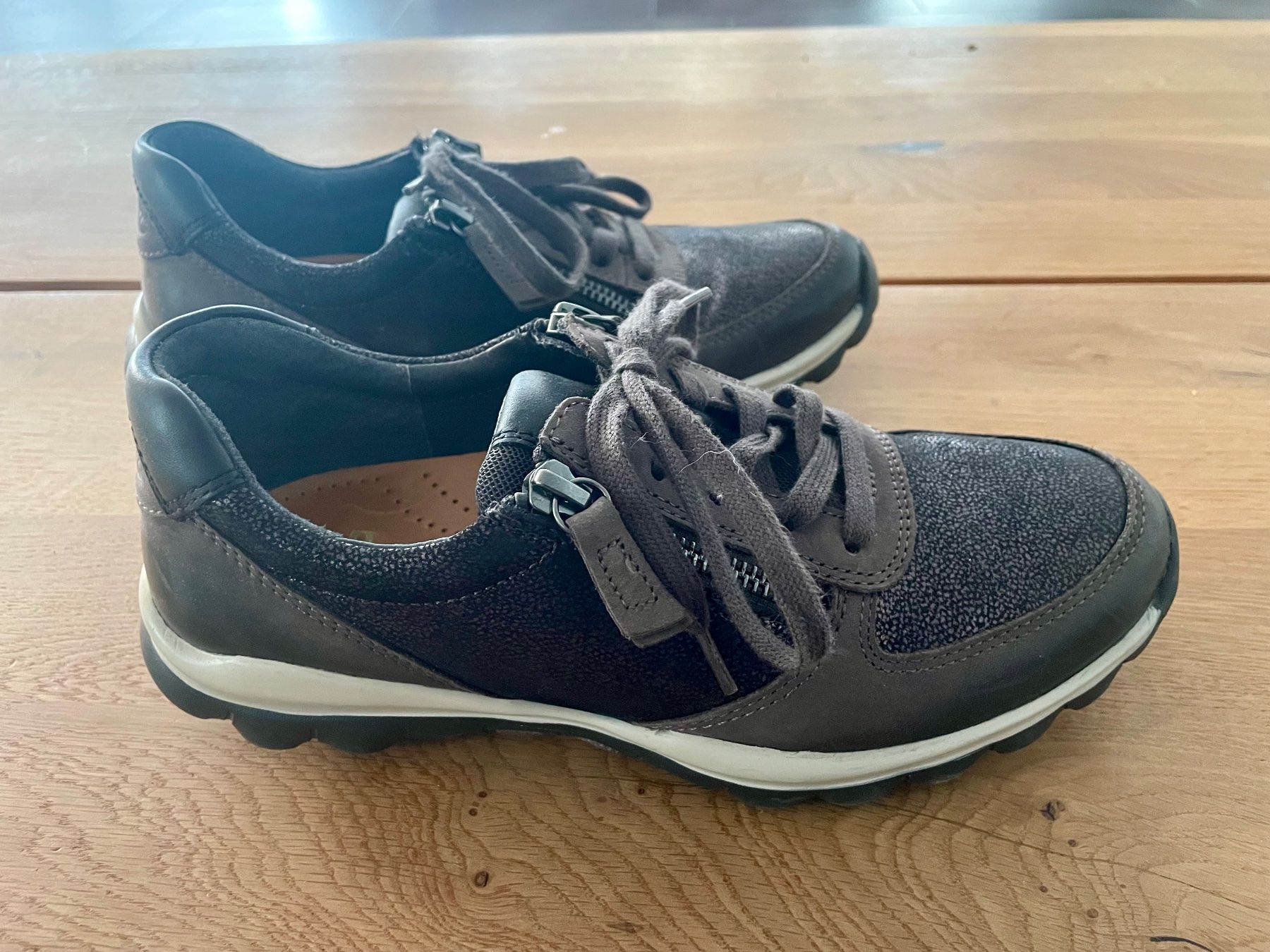 Scarpe da donna: Rollingsoft Schuhe Grösse 37 – Usato da Fehraltorf venduto da Marlene4