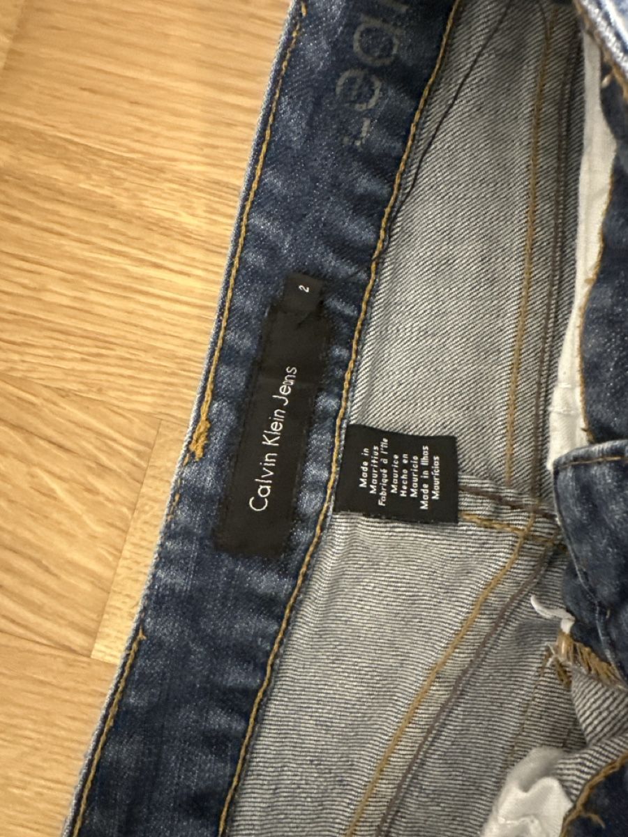 Calvin Klein Jeans: Calvin Klein Jeans, Bootcut / Straight leg – Usato da Neuenegg venduto da kar_smg9 1