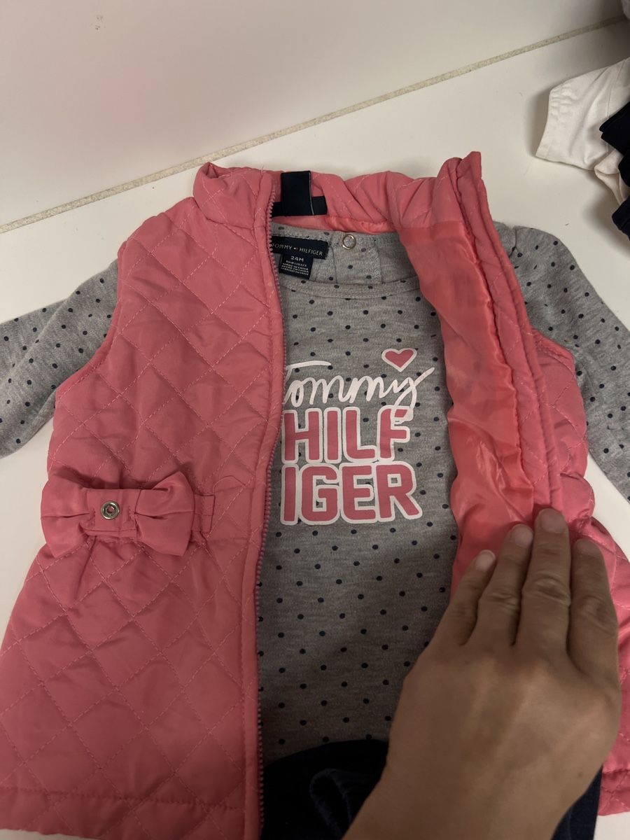 Tommy Hilfiger Lotti & Set di vestiti: Tommy Hilfiger Set  – Usato da Weiningen ZH venduto da Privat4 3