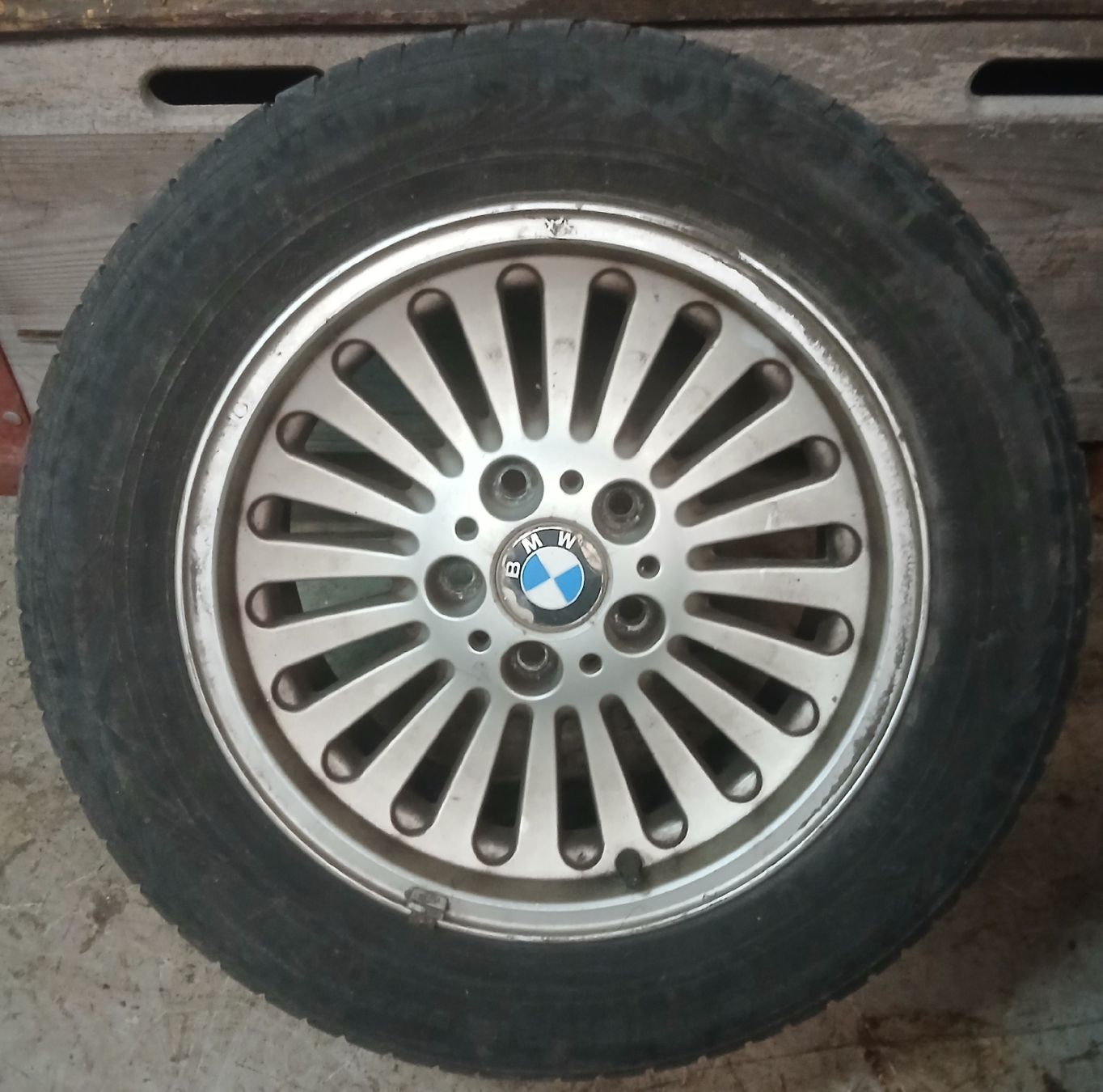 Pneumatici & Ruote complete: Roue BMW 16 pouce – Usato da la heutte venduto da Auto-stock 2