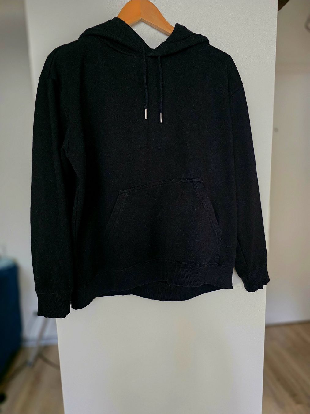 H&M Pullover & Sweatshirts: Hoody Gr M – Gebraucht aus Interlaken von NataliiaS