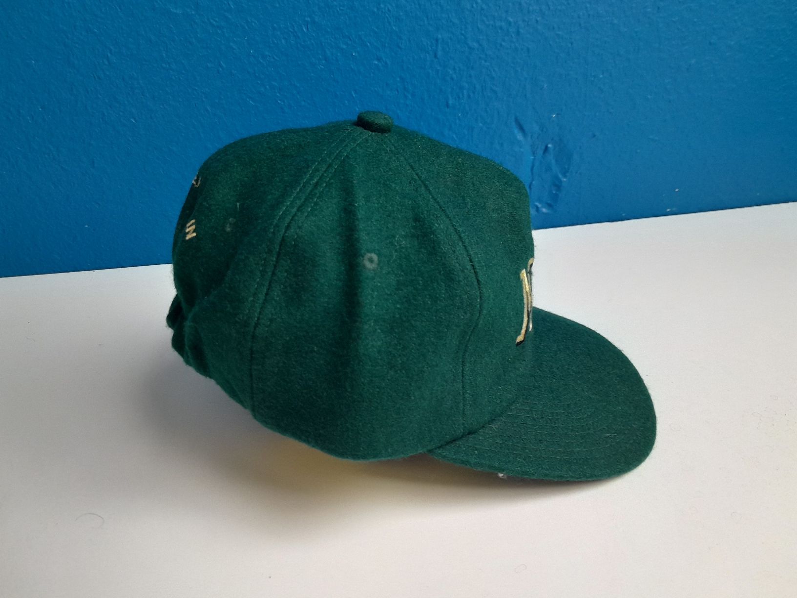 Copricapi, berretti & cappellini: casquette verte – Usato da Genève venduto da ang_fd8z 1