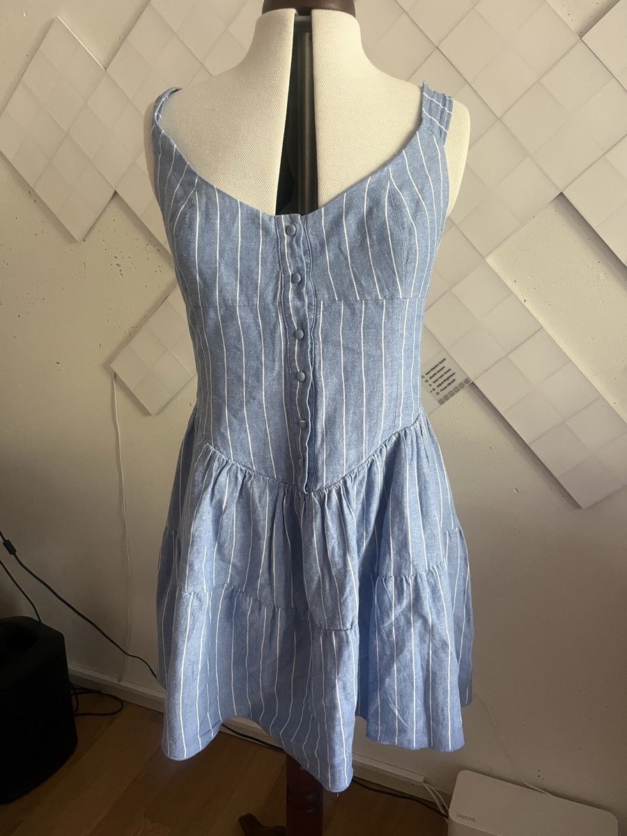 Vestiti: Sommerkleid hellblau mit weissen Streifen – Usato da Bern venduto da noe_dv8j