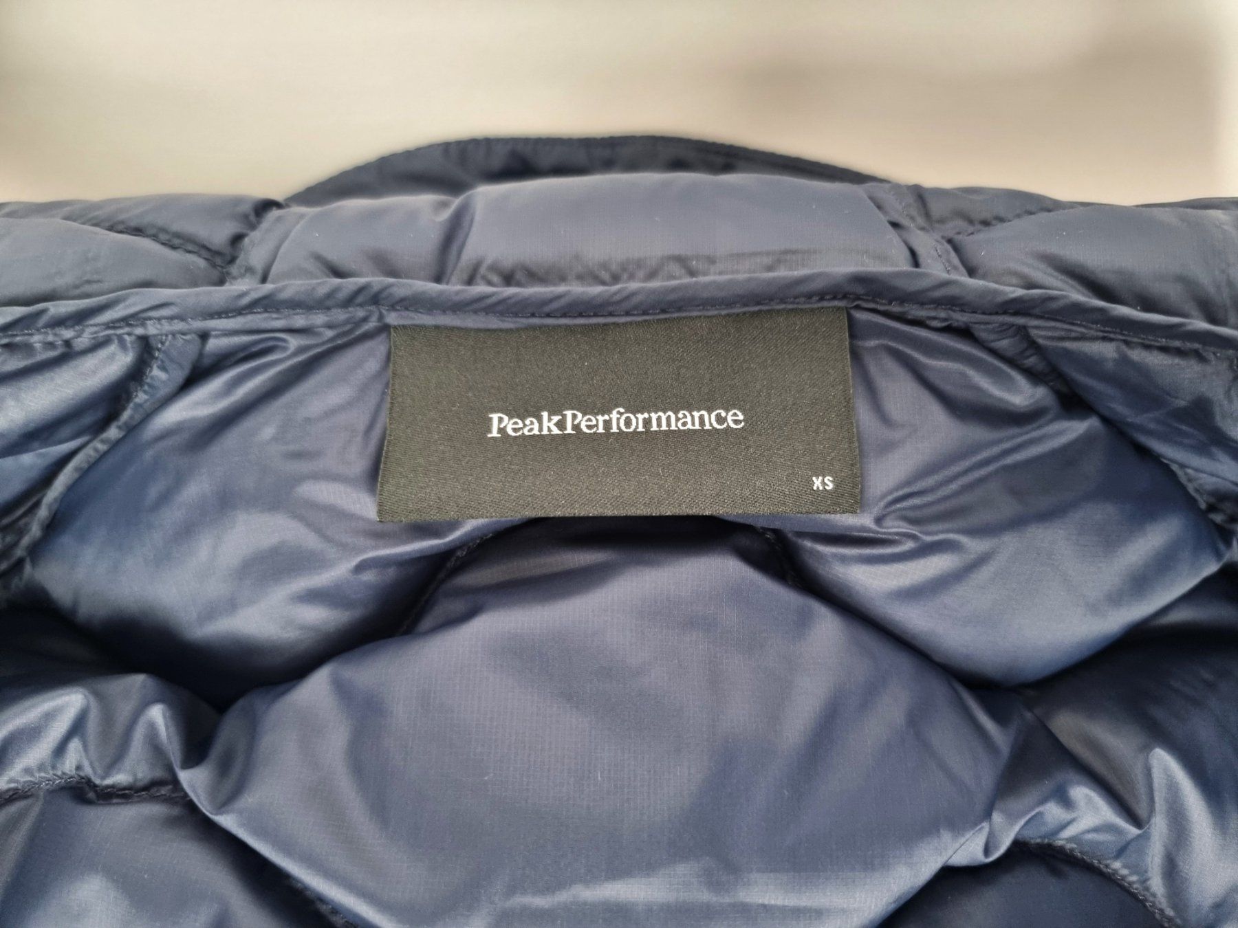 Peak Performance Giacche: PeakPerformance Daunenjacke XS Damen – Usato da Urtenen-Schönbühl venduto da Restwert_Schoenbuehl 5