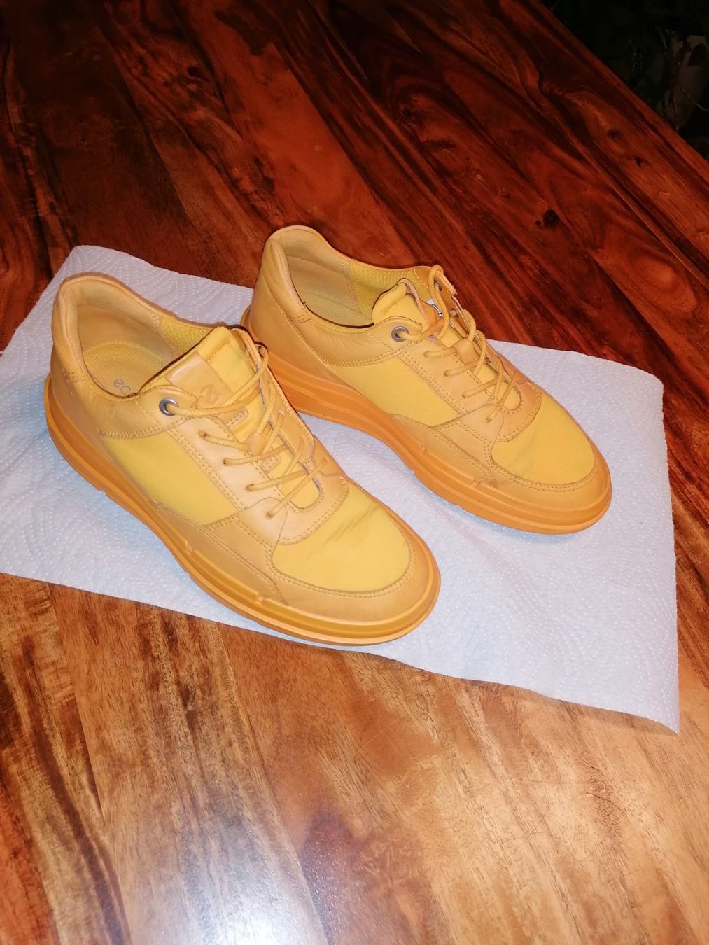 Herrenschuhe: Ecco Sneaker Gr. 38 Sommerfarbe Peach fast neu – Gebraucht aus Niederwangen BE von benbrik1 7