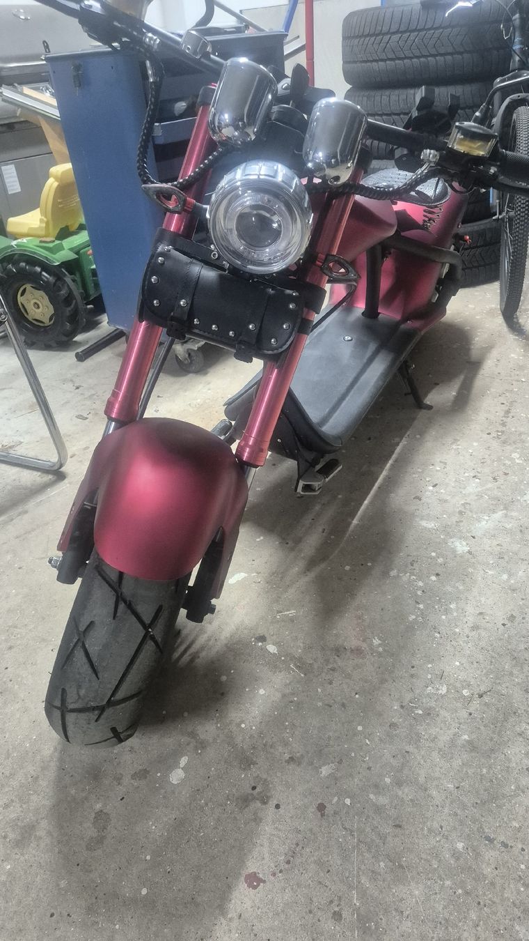 Citycoco Scooters: elektro harley  – Gebraucht aus Oftringen von Legjobb 4