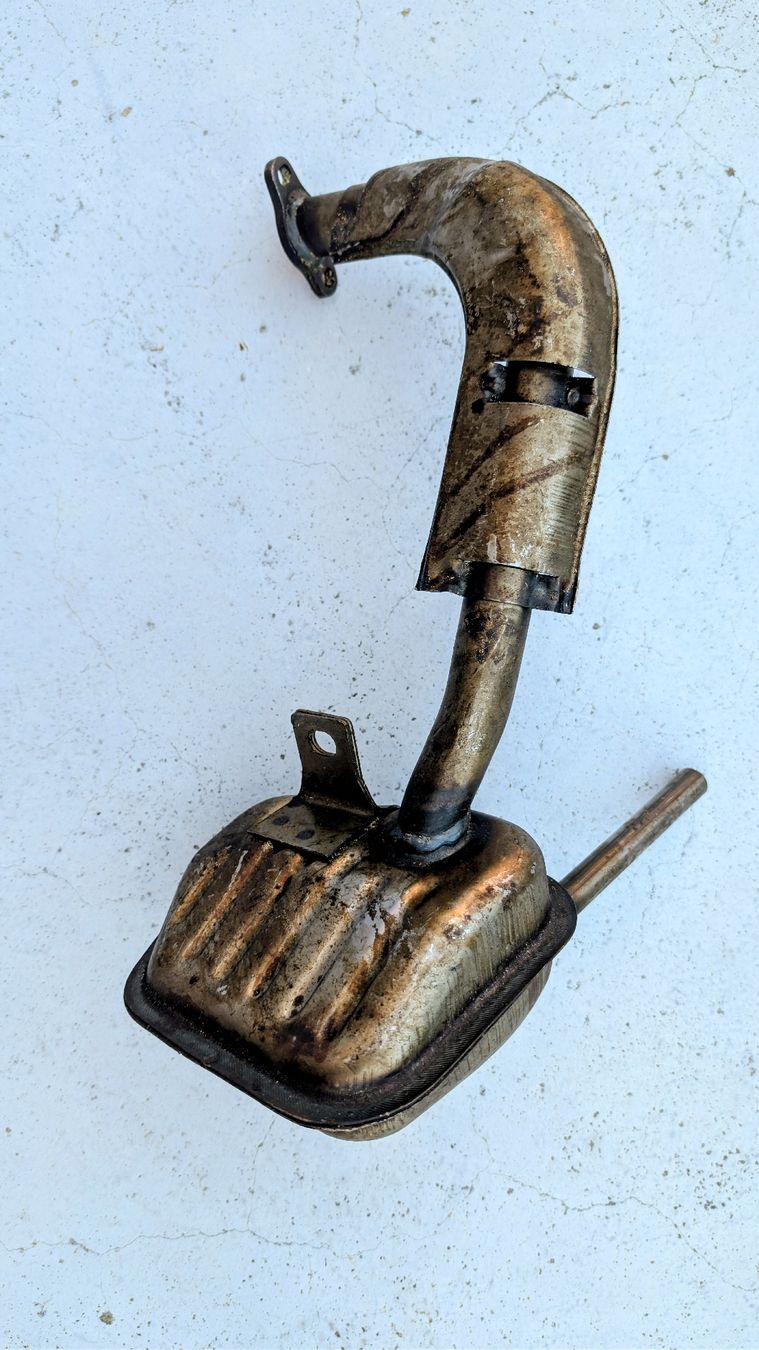 Vespa Sistemi di scarico: Original Piaggio Vespa 50 Auspuff – Nuovo e nell'imballaggio originale da Oberriet SG venduto da Bokost