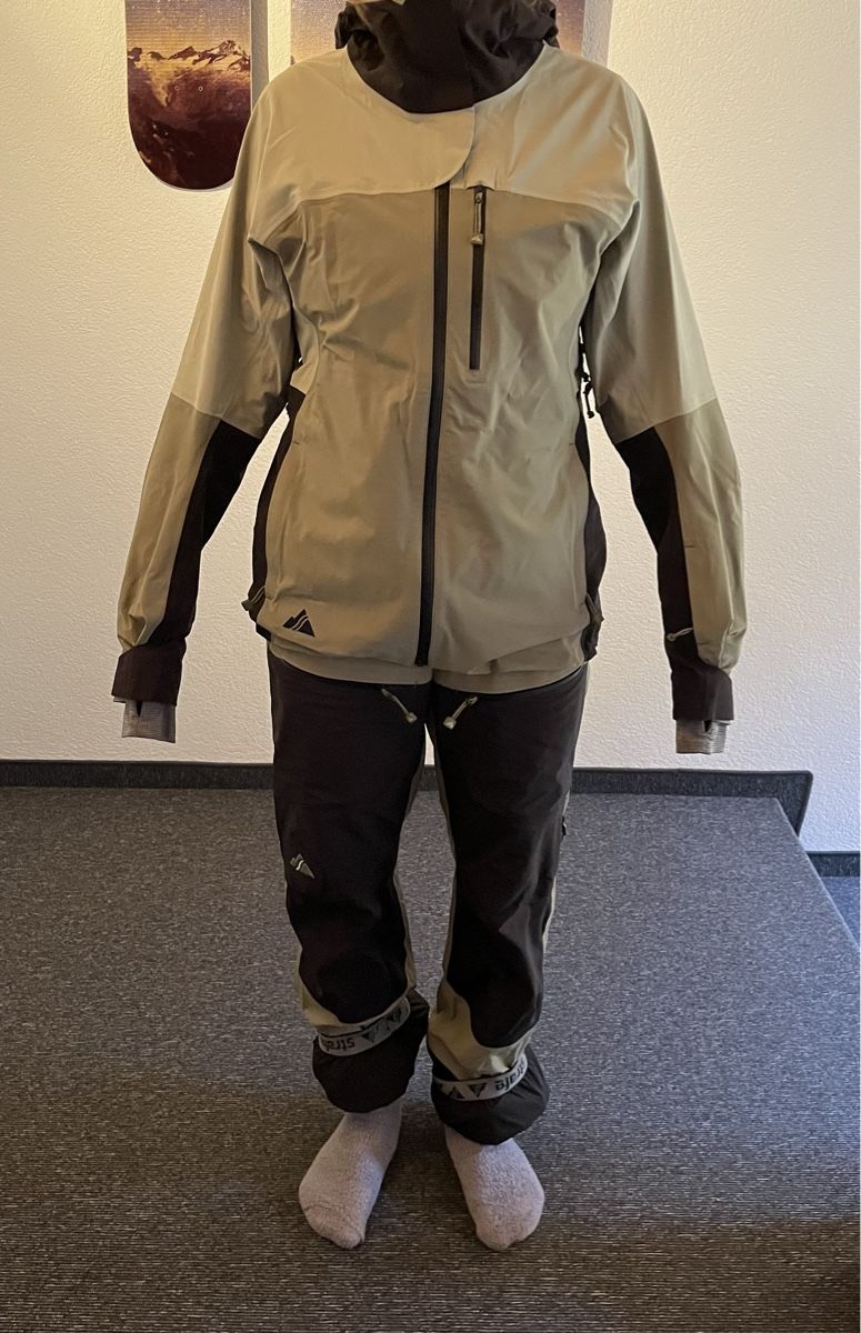 Lotti di vestiti: Strafe Skidress Damen S/M – Usato da Innertkirchen venduto da salmalo 6