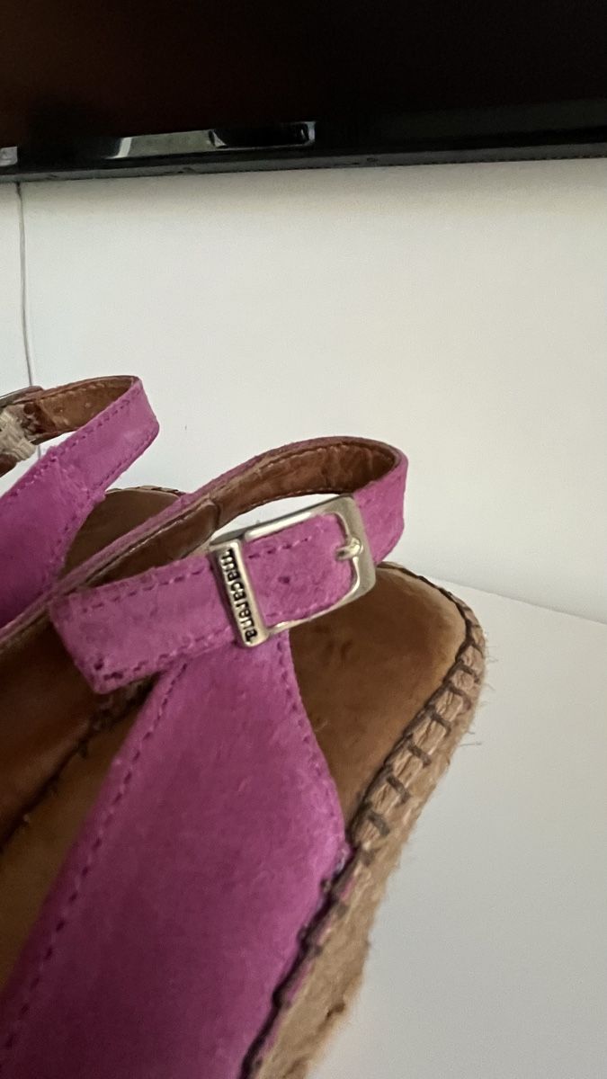 Chaussures femmes: Süße Schuhe von Macarena Gr.36 – D'occasion à Stäfa par Exclusive0 5
