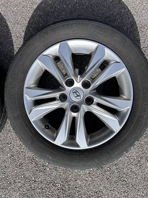 Pneumatici & Ruote complete: Jantes alu Hyundai 2013 – Usato da Bulle venduto da Free_sky 1