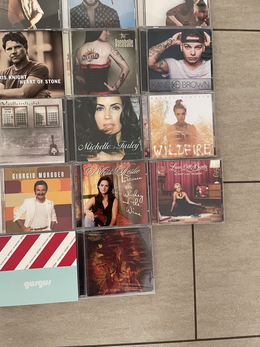 CD: Folk / Country / Rock CD-Sammlung – Usato da Reinach AG venduto da trigger7811 4