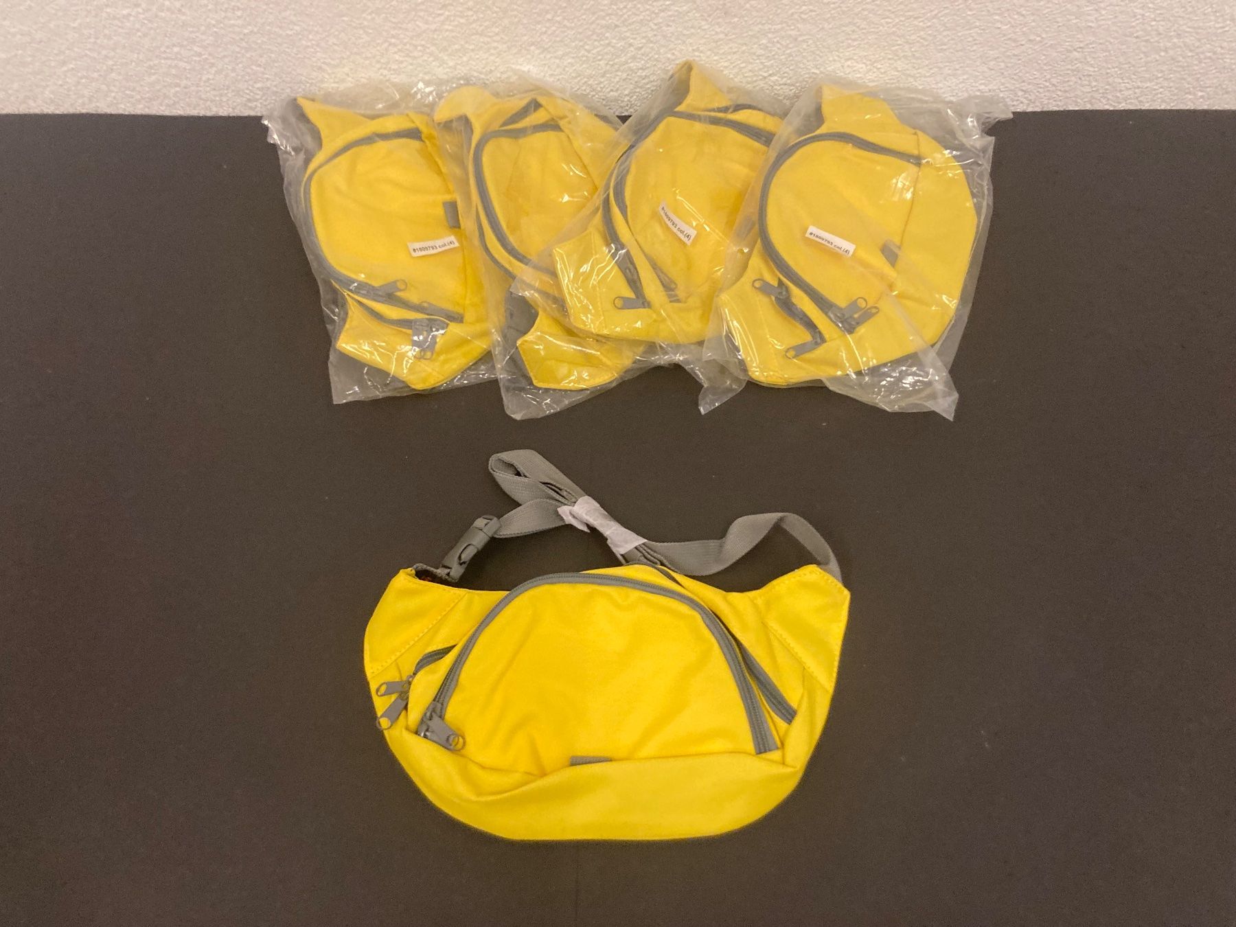 Borse: Bauchtaschen Solution, gelb, 5 Stück – Nuovo e nell'imballaggio originale da Neuenhof venduto da jorogo 1