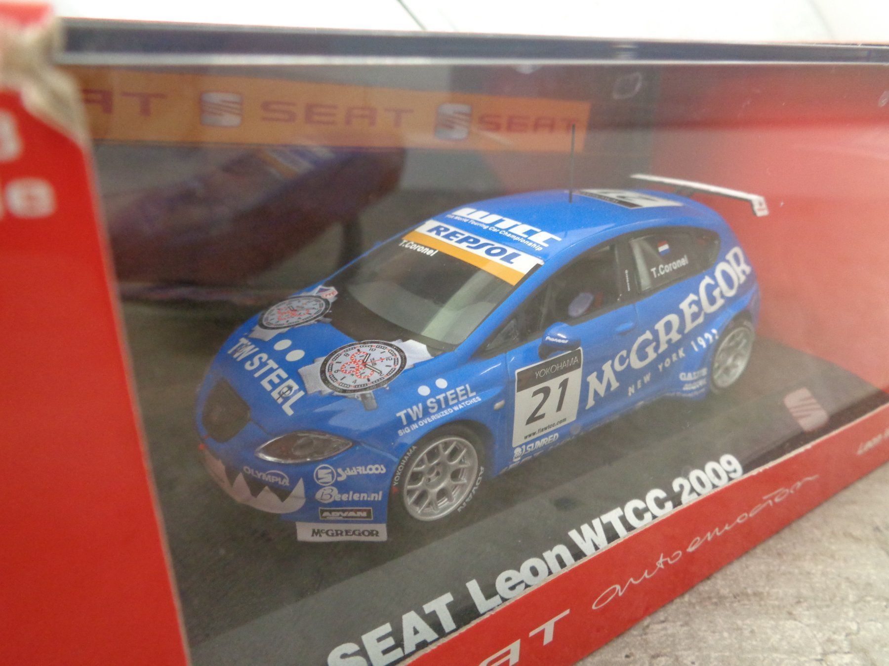 Seat Modellini d'auto: 1:43 Fischer Seat Leon WTCC T. Coronel – Nuovo e nell'imballaggio originale da Reconvilier venduto da rallycar 1