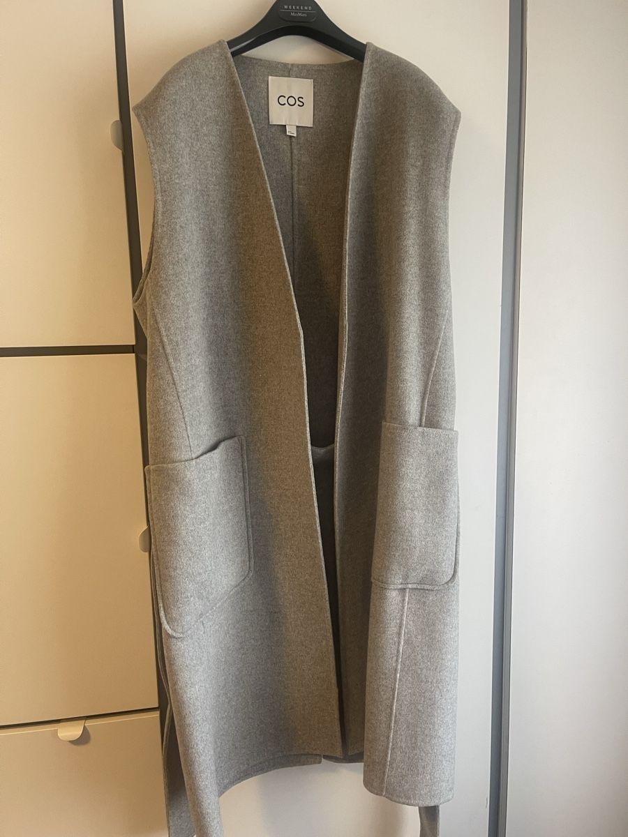 Cos Gilets & Westen: COS Wollweste S-M  – Neu (gemäss Beschreibung) aus Dübendorf von olh_rs5r 1