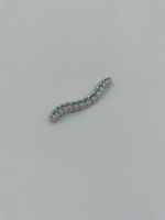 DIAMANTENE RAUPEN BROSCHE MIT SMARAGDEN IN 750 WEISSGOLD